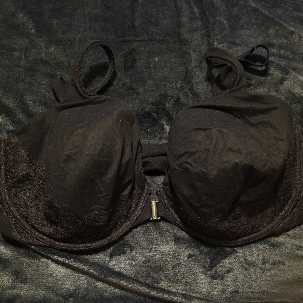 Elegant Black Lace Bra